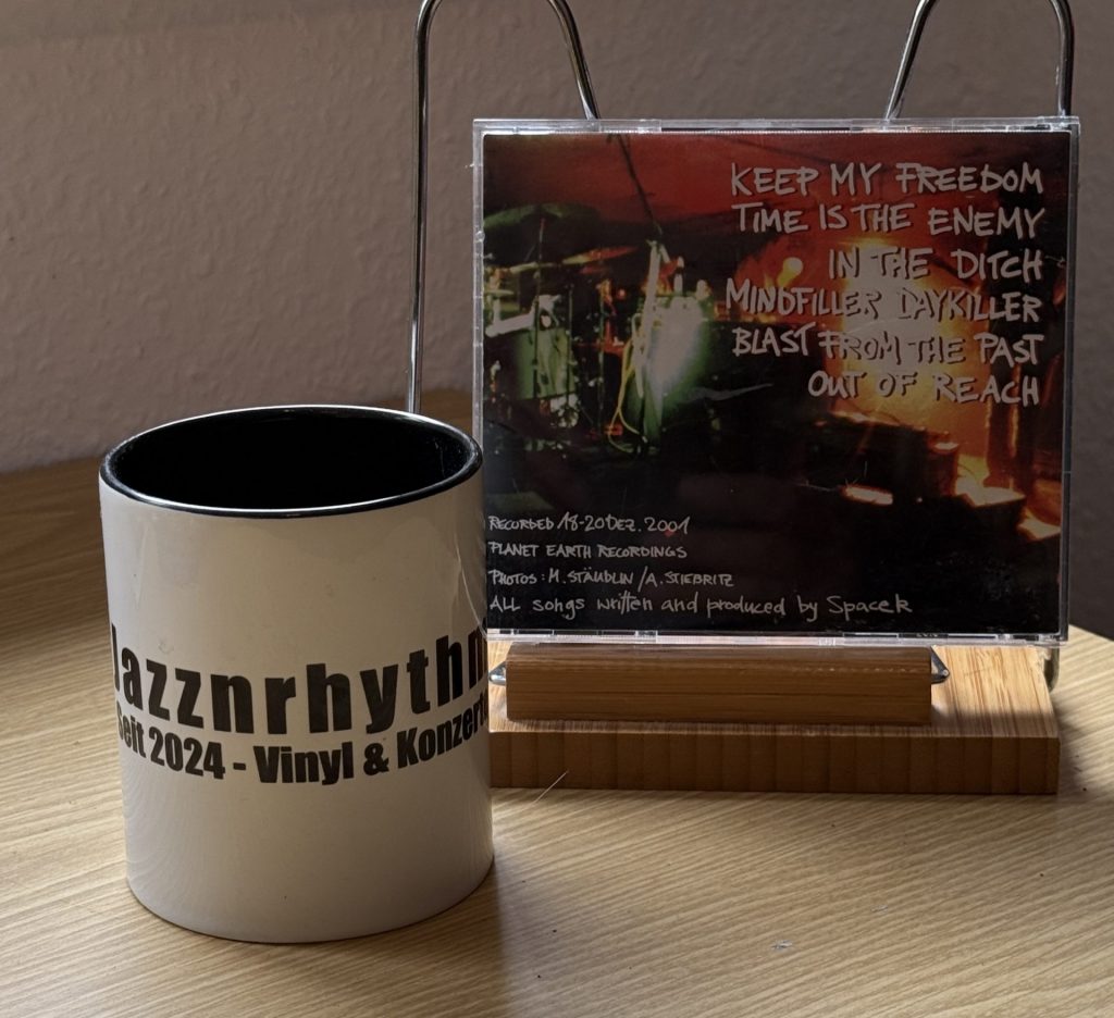 Spacek - Mindfiller Daykiller CD - Rückseite mit Tracklisting