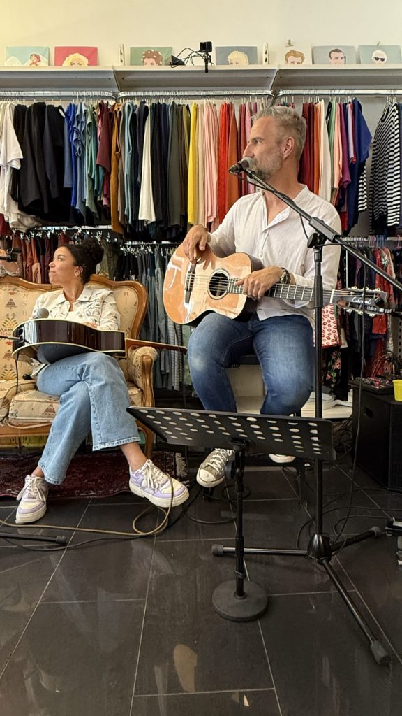Sandrine Neye, Rolf Ableiter im Laden Zwei beim Konzert am 06.09.2025