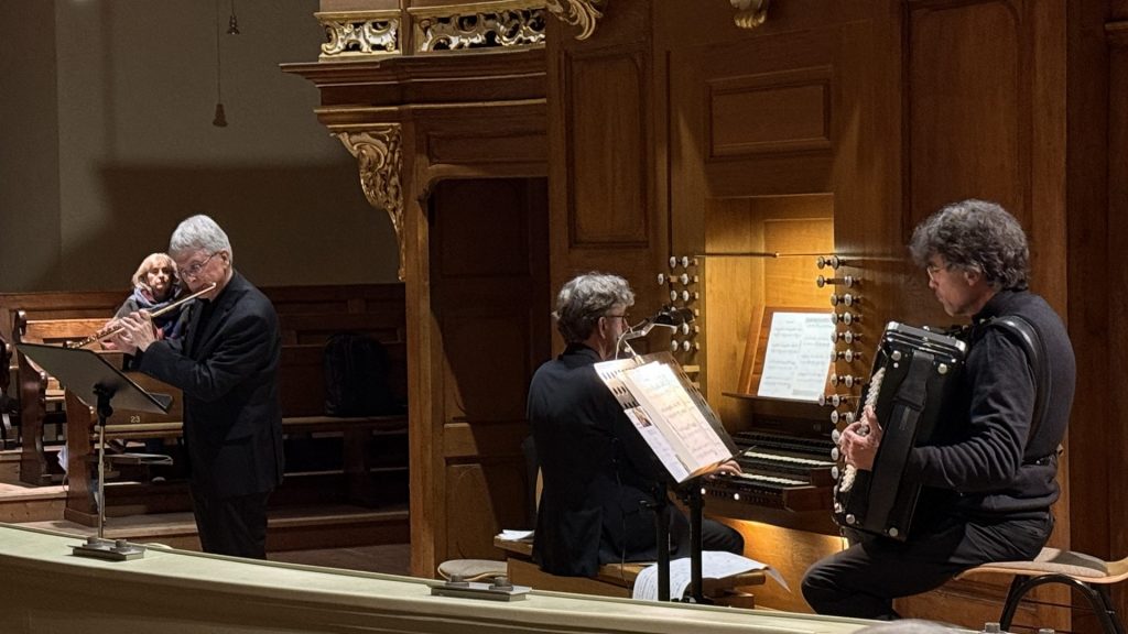Hommage à Piazzolla mit Johannes Hustedt (Flöte)
Christoph Obert (Akkordeon)
Johannes Blomenkamp (Orgel) in der Stadtkirche in Durlach am 06.10.2025