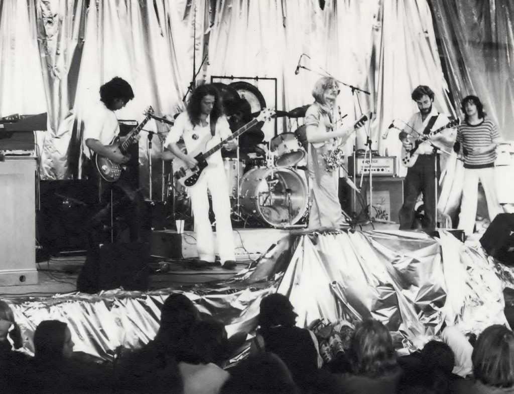 Prisma (Foto und Scan von Werner Kühn - Koditek) 197?