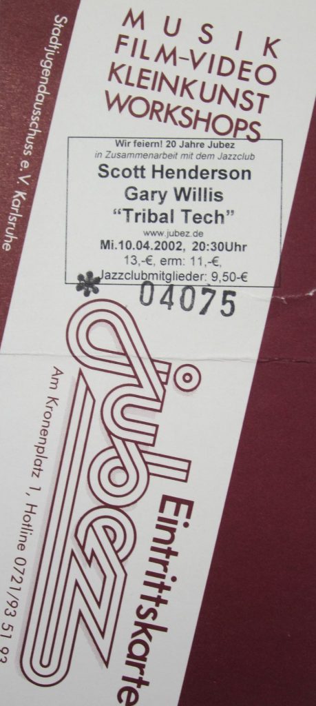 Scott Henderson, Gary Willis "Tribal Tech" im Jubez am 10.04.2002 um 20:30 Uhr (Scan von Werner Kühn - Koditek)