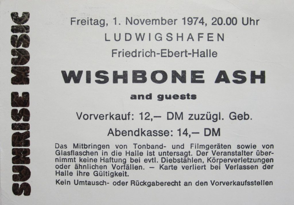 Wishbone Ash in der Friedrich-Ebert-Halle in Ludwigshafen am 1. November 1974 um 20 Uhr (Scan von Werner Kühn - Koditek)