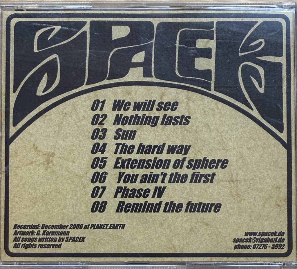 Spacek - Low Frequency Oscillator