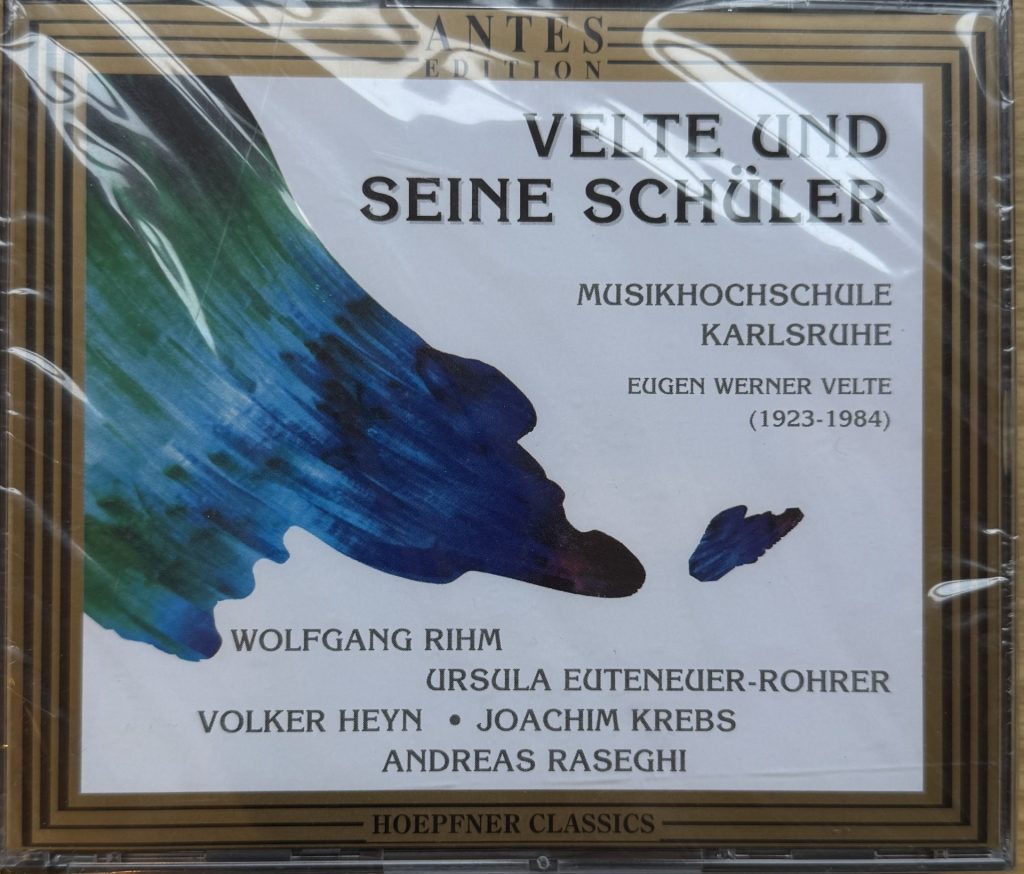 Velte und seine Schüler CD 1: Eugen Werner Velte - CD 2: Schüler (Mit Werken von Andreas Raseghi, Ursula Euteneuer-Rohrer, Volker Heyn, Joachim Krebs, Wolfgang Rihm) Unter Mitwirkung von : Josef Rissin, Olga Rissin-Morenova, Albrecht Breuninger, Elke Lange, Ensemble für Neue Musik der Musikhochschule Karlsruhe, Kammerorchester der Musikhochschule Karlsruhe, Gerhard Braun, Sontraud Speidel, Ursula Plange, Josemeh Adjei, Pare Anguera, Laszlo Hudacsek, Timothy Phillips, Nils Tannert, Holger Honauer, Kenichiro Takase