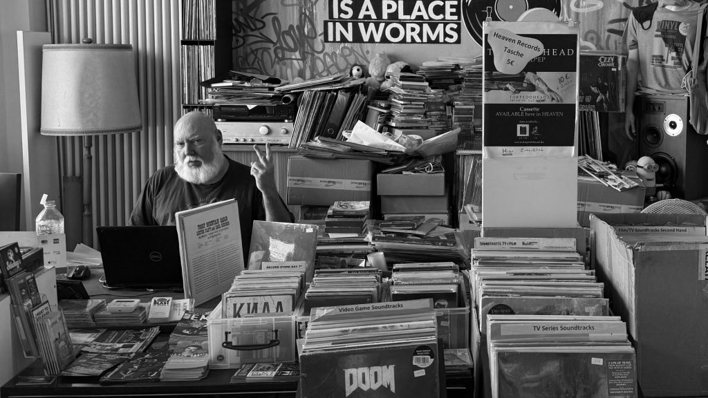 Oliver Brandt in den Räumen von Heaven Records (Worms)