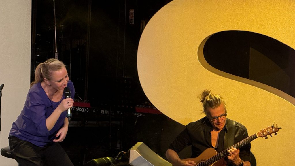 Buchi trifft ..Sandie Wollasch und Matthias Hautsch am 11.02.2026 im Sandkorn-Theater
