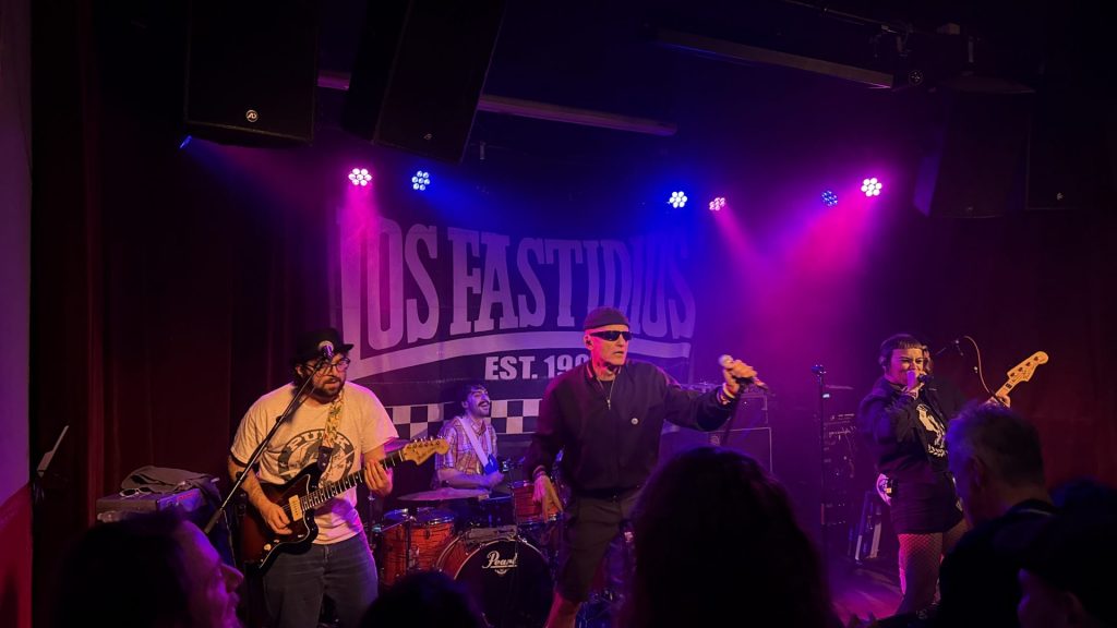 Los Fastidios (Support: Bordkapelle Akkermann) in der alten Hackerei am 12.02.2026