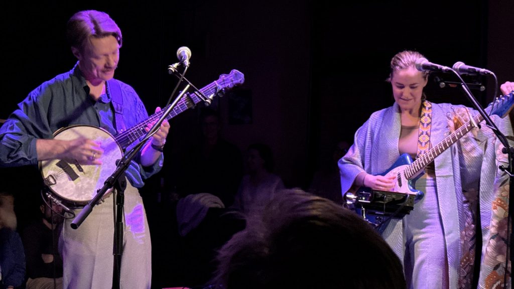 Darling West im NUN, Kulturraum in Karlsruhe am 13.02.2026