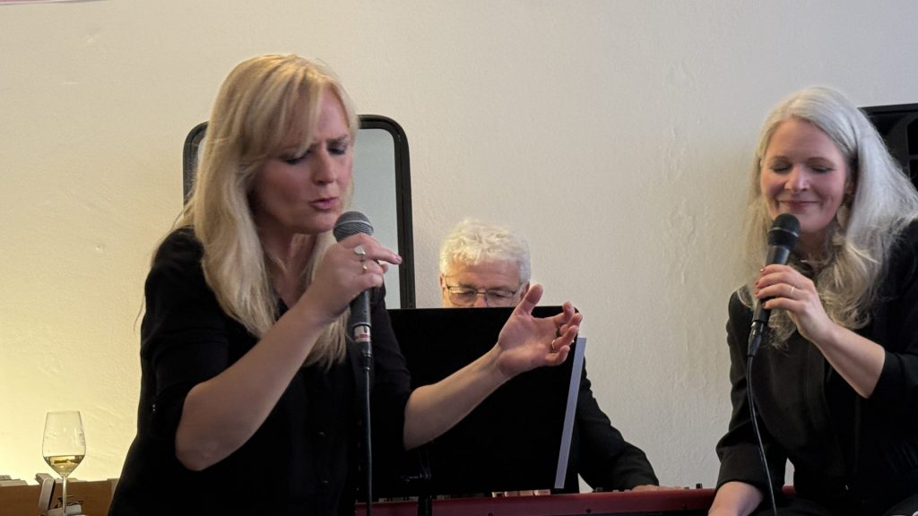 Sandie Wollasch, Klaus Wagenleiter, Sarah Lipfert im Laden Zwei am 07.03.2026