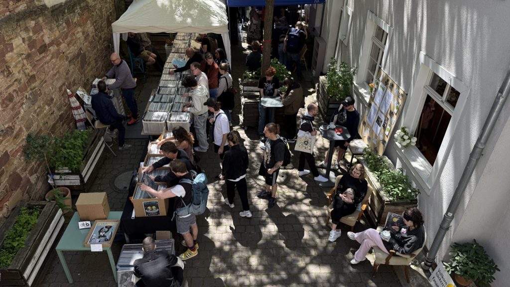 Vinylflohmarkt in der Kulturküche