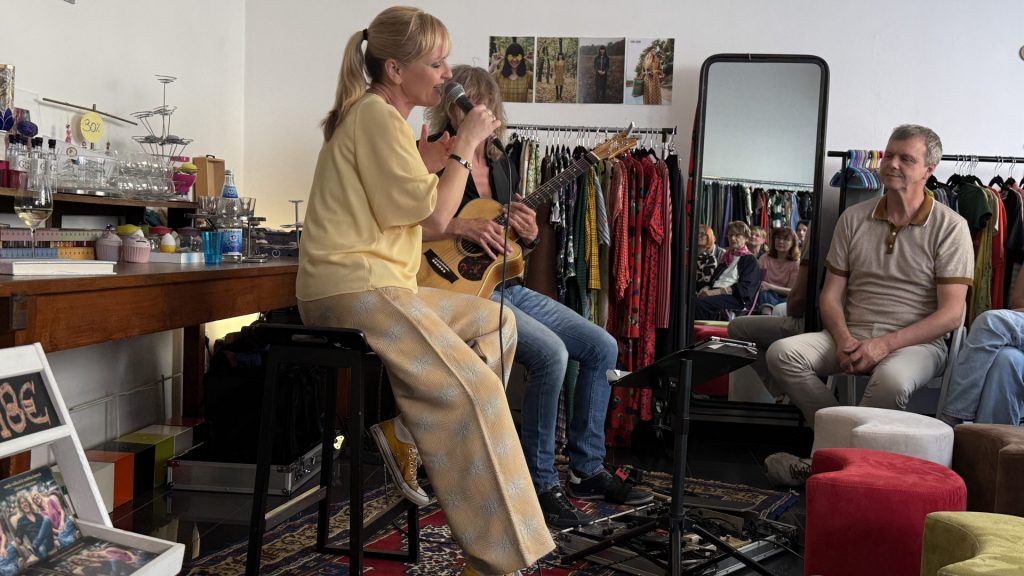 Sandie Wollasch und Matthias Hautsch im Laden Zwei am 18.04.2026