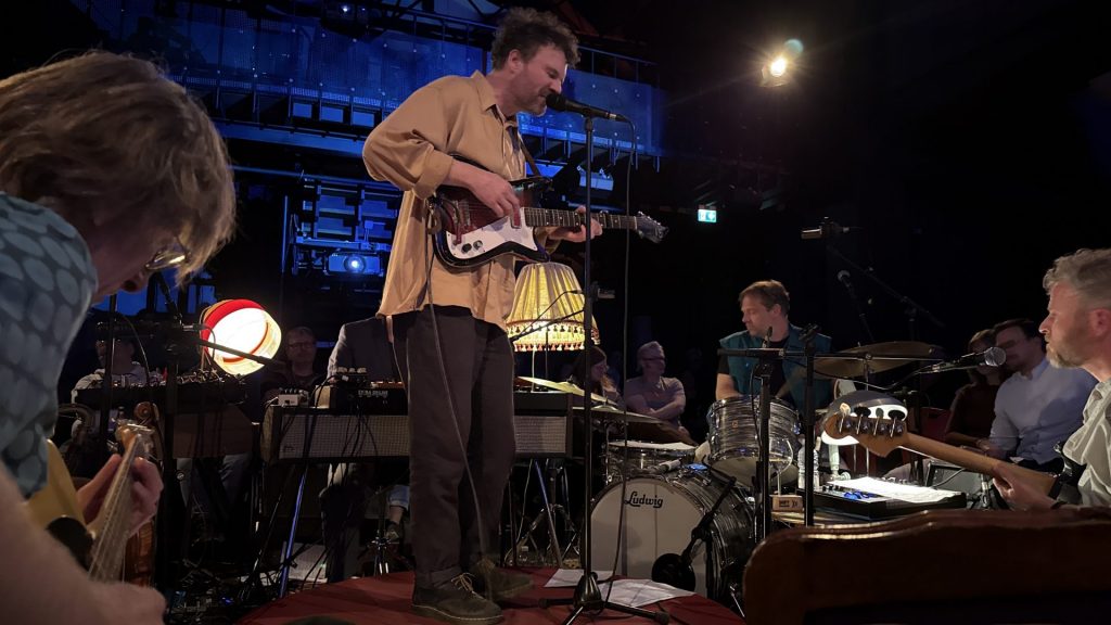 Das Vereinsheim (mit Liv Solveig, Das Paradies, Lui Hill, Joël Fonsegrive, Tomek Witiak und Julian Maier-Hauff) im Tollhaus am 19.04.2026