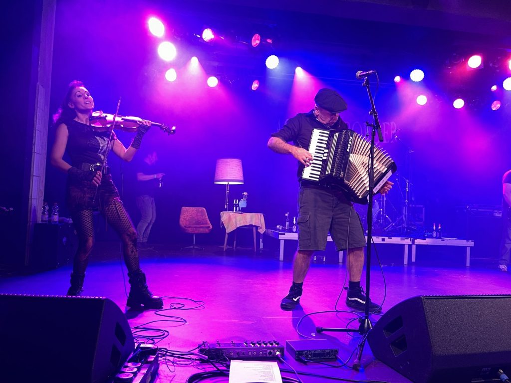 Across the Border am 26 Dezember 2024 im Substage