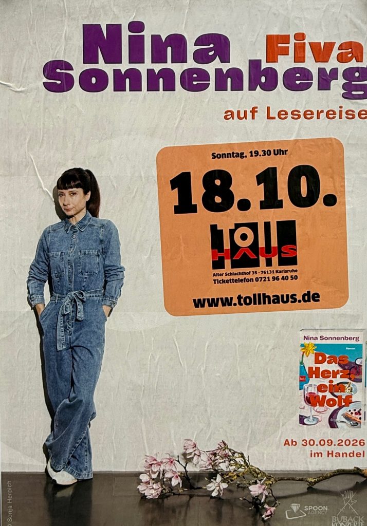 Nina Fiva Sonnenberg auf Lesereise am 18.10.2026 -Tollhaus Plakat
